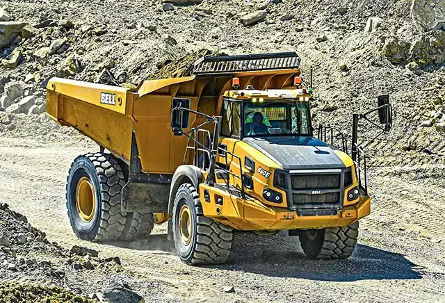 B60E 4×4 Articulated Dump Truck in mining environment
