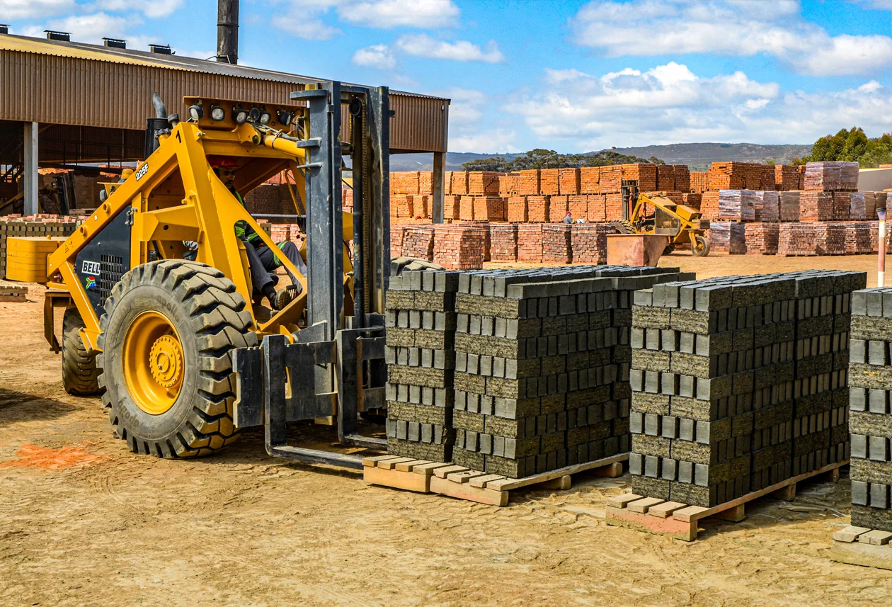 Bell 225F Forklift is a nimble solution for Bredasdorp Steenwerke