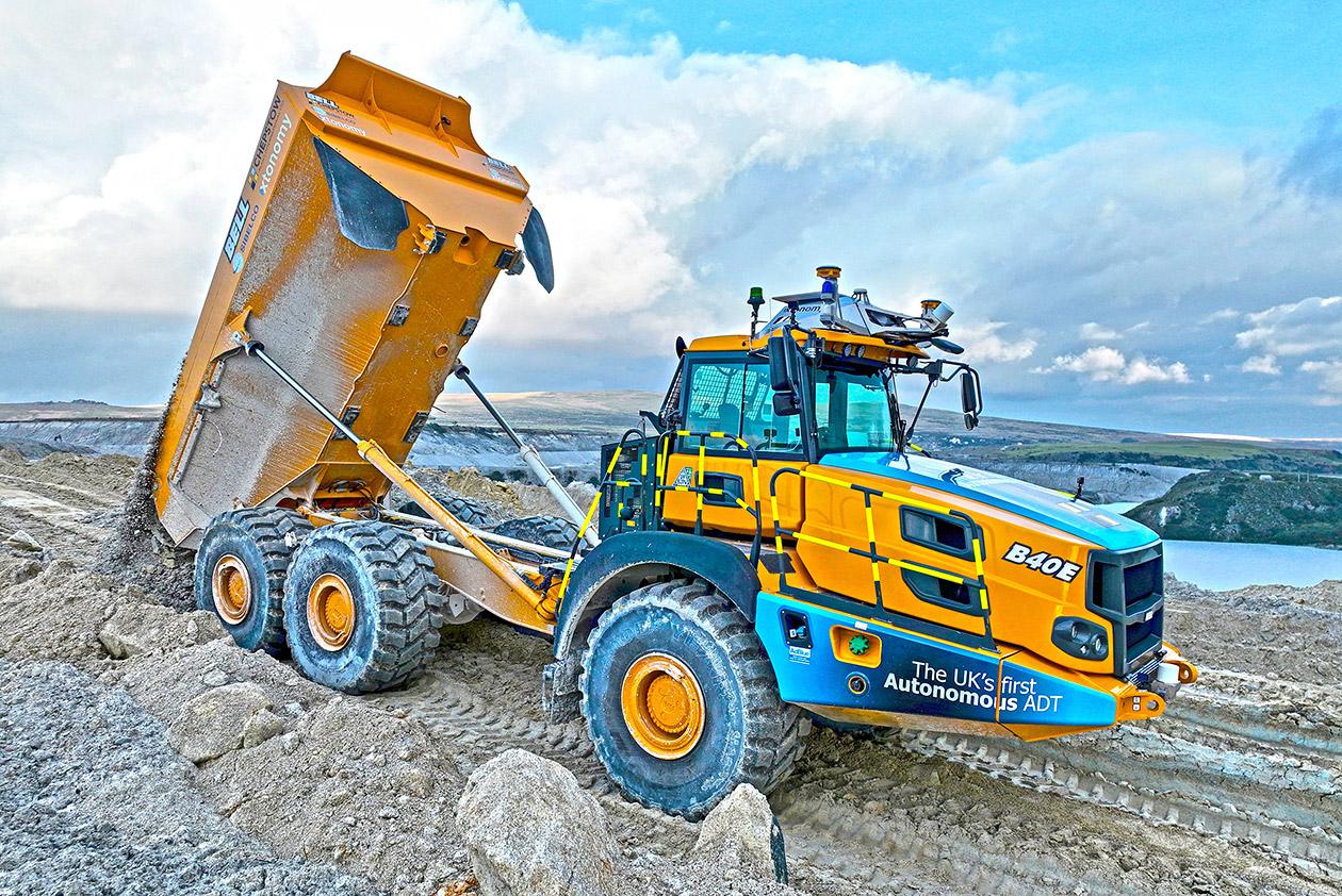 Bell rings in 70th anniversary with autonomous truck demo at Hillhead ...